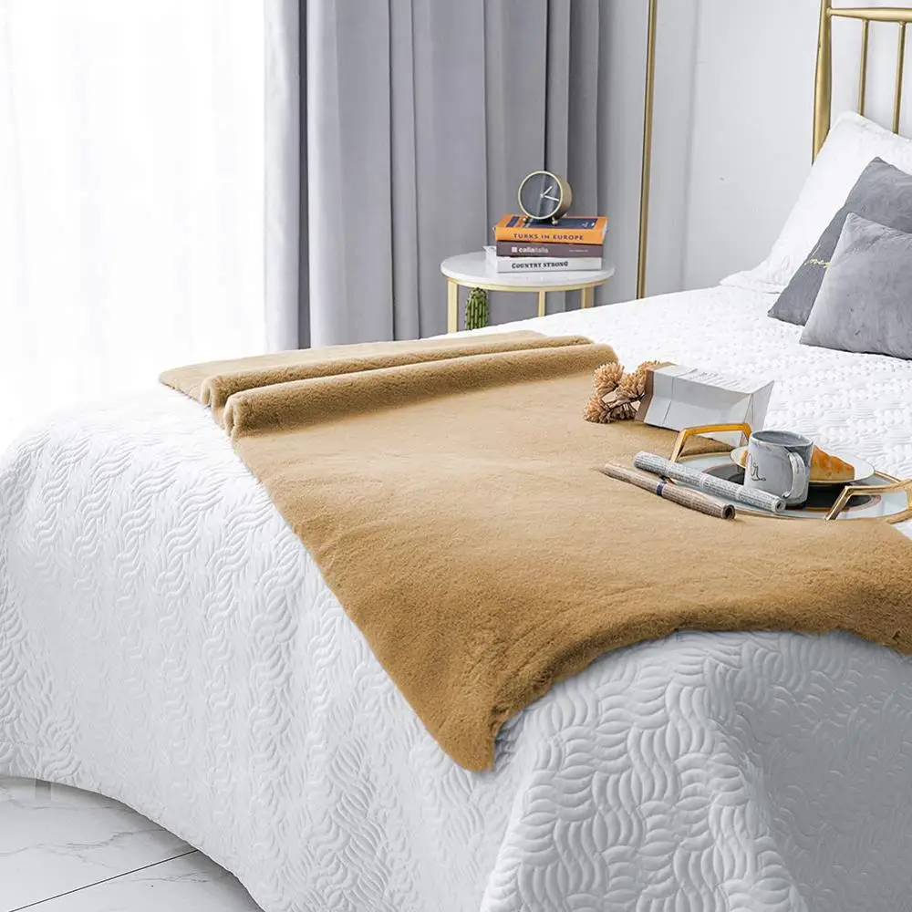 Factory Supply All sizes soft rabbit fur style fluffy Carpet faux sheepskin Floor rug for home bedroom area decoration