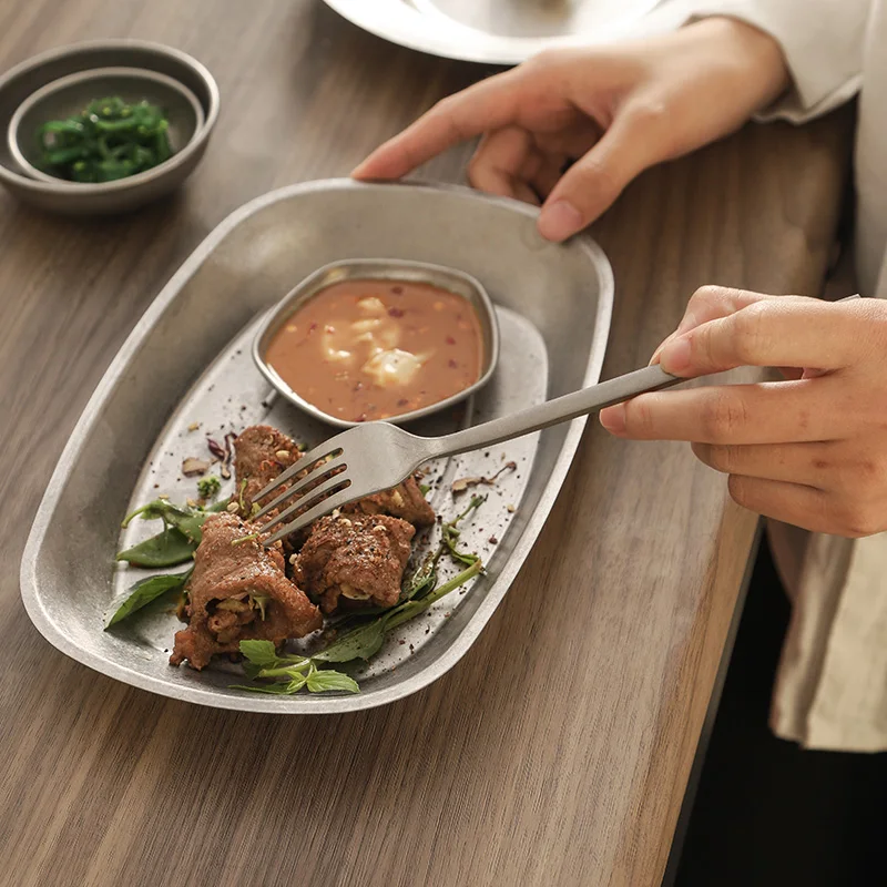 Retro Style SUS304 Oval Shape Restaurant Camping Snacks Stainless Steel Metal Food Plate