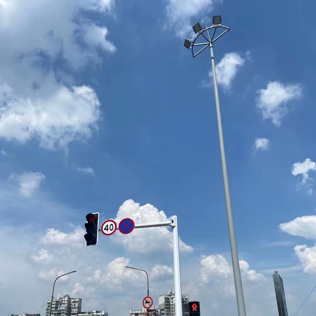 Professional Custom High Mast Lamp Poles outdoor street lighting Pole 10m 15m 20m 25m 3 headlights Steel Light Pole