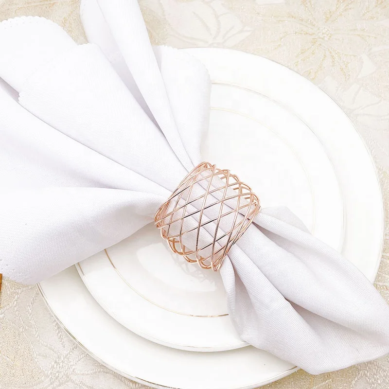 Cheap Round Napkin Rings Rose Gold Hollow Metal Stocked Napkin Holder for Restaurant Table Decoration HWM10