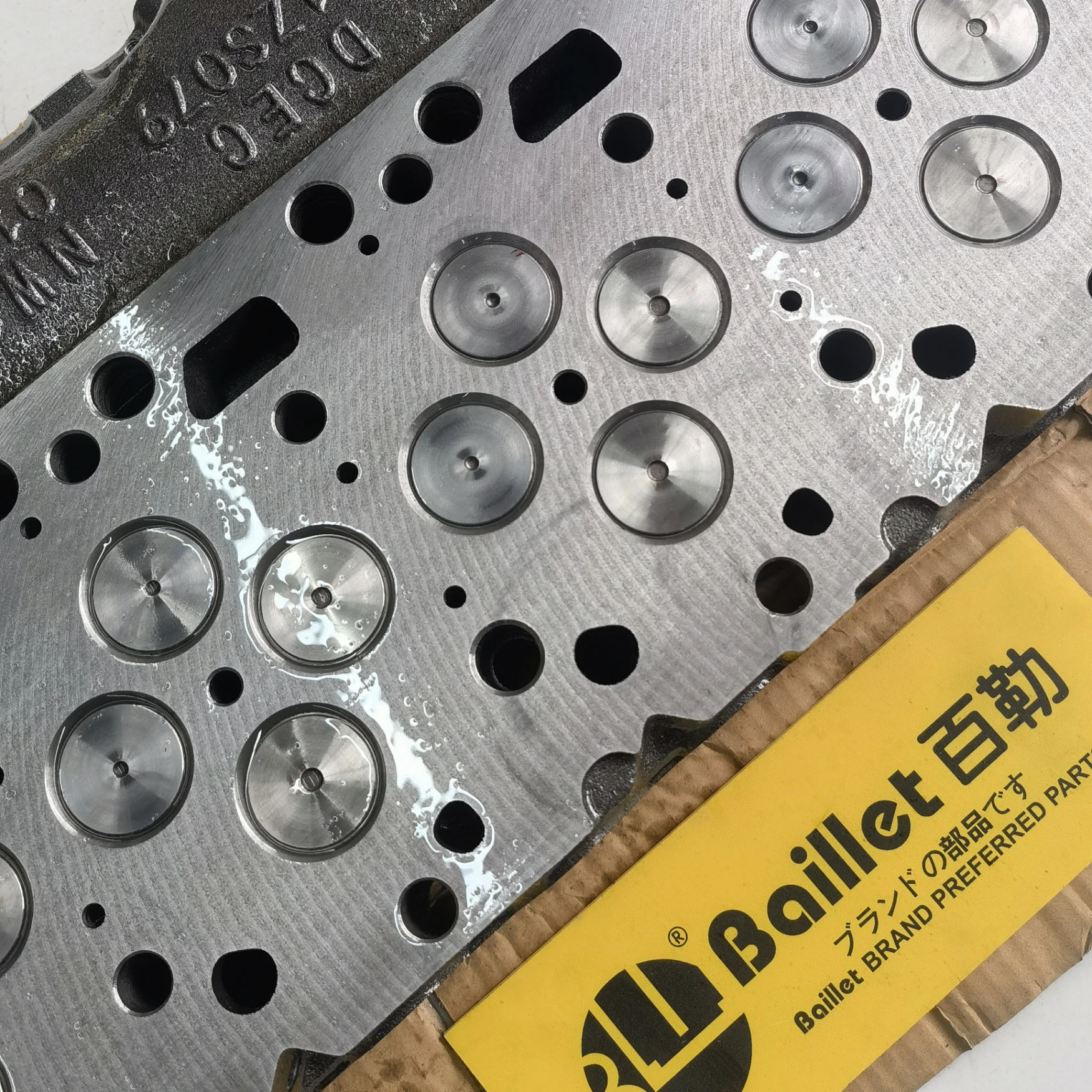 6D107 Excavator Cummins QSB6.7 Cylinder Head 5272457 5361605 4988954 5282721 For Komatsu Cylinder Head Assy