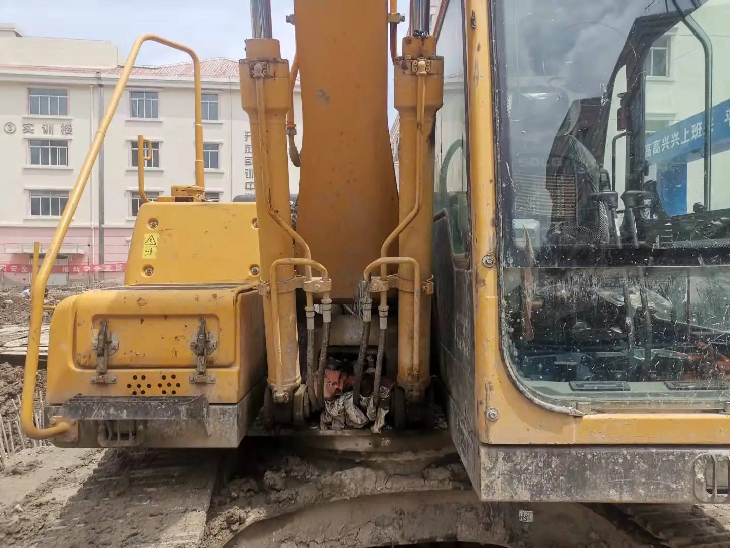 Hot sale second hand sdlg e6500f E6150F E6205F E6210F excavator used excavator auction