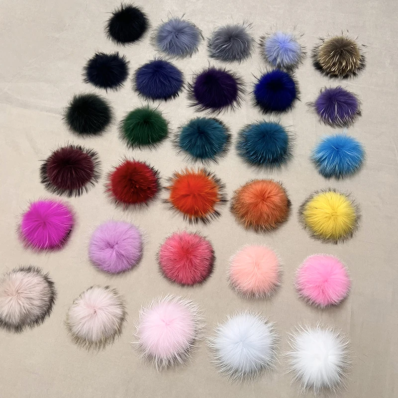 Wholesale High Quality 13-15cm genuine Raccoon Fur Pom Poms For Hats Accessories