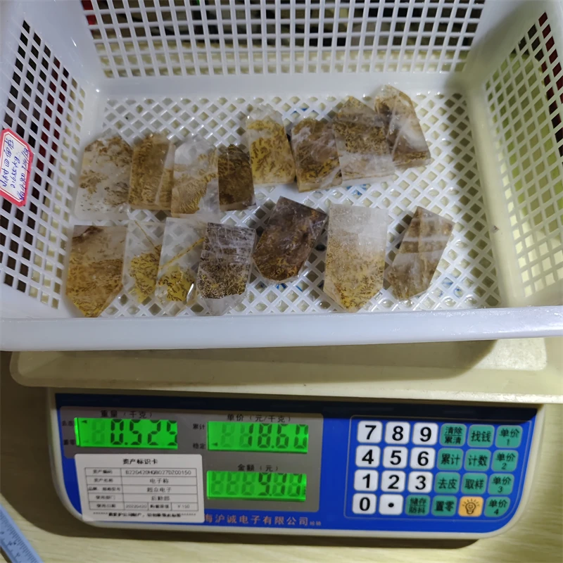 Wholesale Natural Dendritic Quartz Crystal Healing Stone Point Crystal Tower Wand For Sale