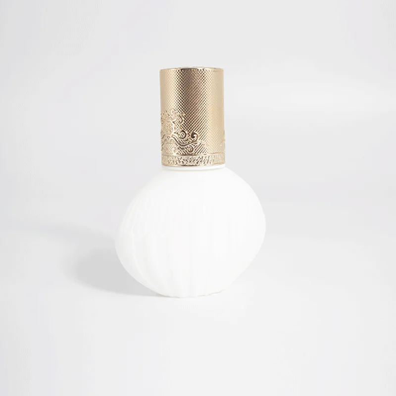 Chinese Manufacturer Free Sample Gold Cap Shell Shaped Hdpe Packaging Plastic Lotion Pump Bottle 50ml