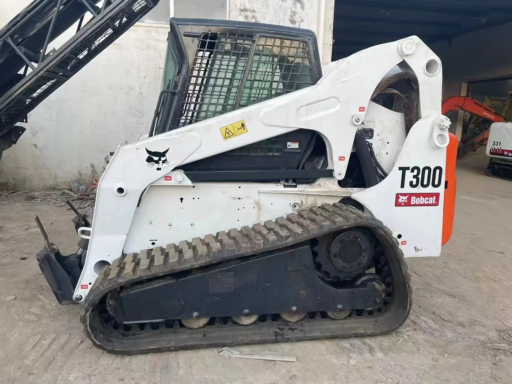Hot Selling Used Bobcat T300 Original Skid Steer Track Loader