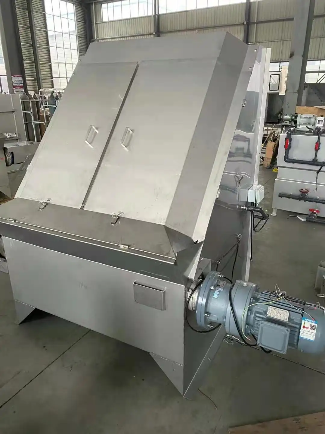 Hot sale product Slanting sieve type solid liquid separator, pasture livestock manure cow dung dewatering machine