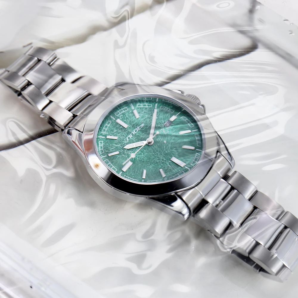 Quartz Watches Embrace Unique Dial Designs Fashion Calendar Watch for men