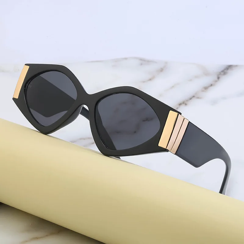Fashion Vintage Sunglasses Women 2024 New Luxury Shades Female Gradient Lenses Elegant Sun Glasses For Woman Luxury
