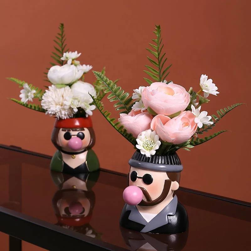 
Amazon Hot Sale Flower Pot Vendor Resin Cute Girls Boys Bubble Gum Cactus Window Box Plants Pots Small Succulent Planter Decor 