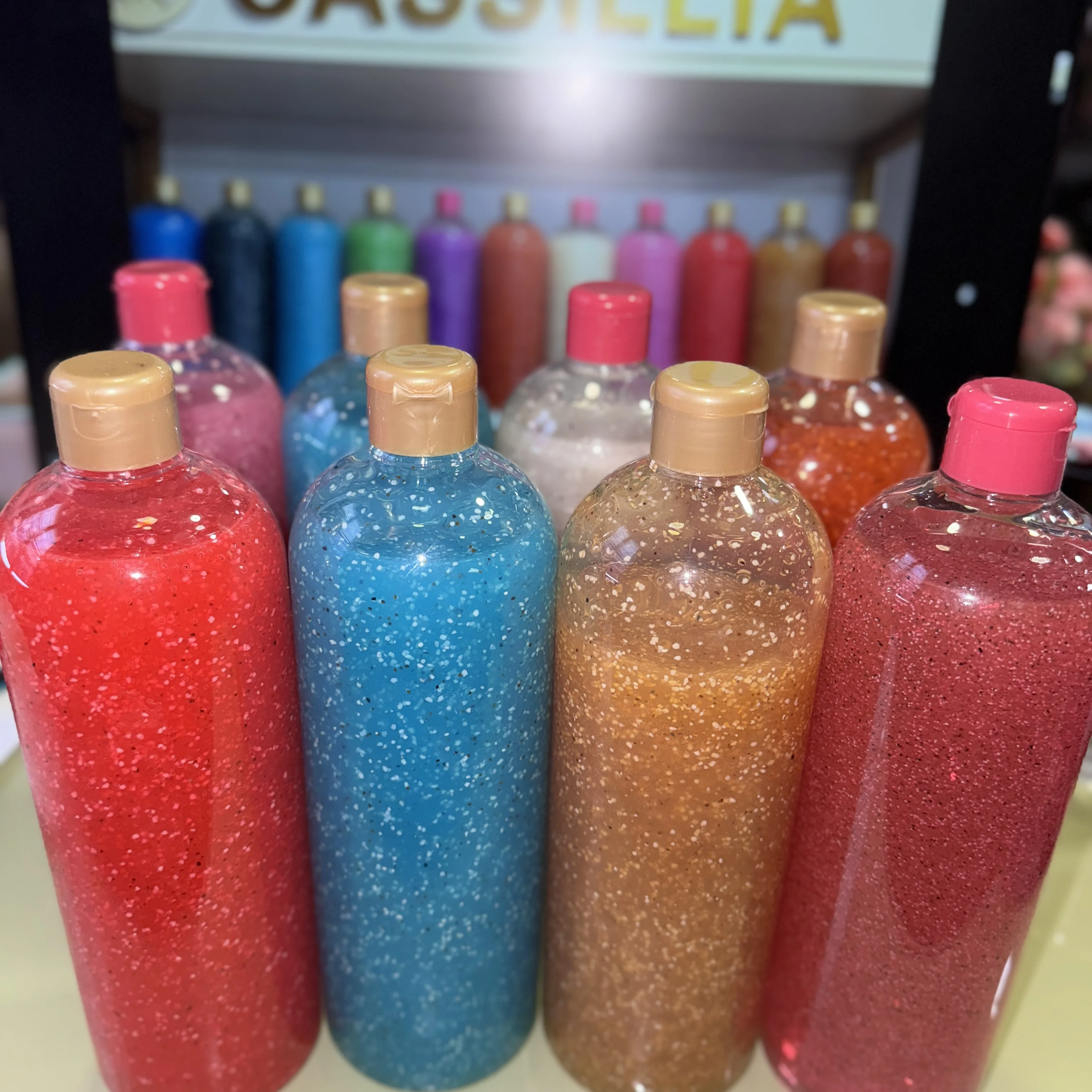 OEM ODM Body Wash Wholesale Price Exfoliating Refreshing Exfoliant 1000ml Shower Gel Lightening Perfume Body Wash Gel de douche