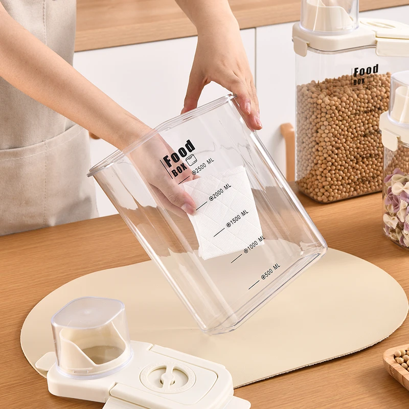 Large capacity storage double seal portable handle easy to carry clear jar sealing refrigerator crisper bin