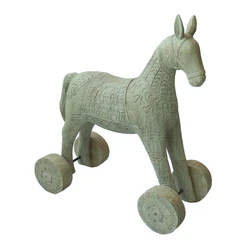 Home Decoration Horse Sculpture Wholesale Resin Horse Animal Figurine Vintage Toy Wood Effect Polyresin Horse Statue on Wheels