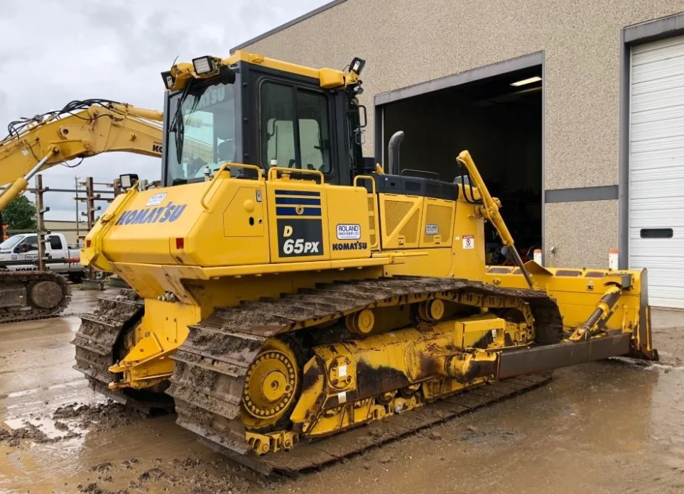 Б/у экскаватор по хорошей цене колесный фронтальный погрузчик KOMATSU D65 колесные погрузчики