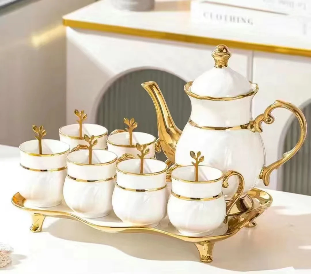 Factory Wholesale European Ceramic Luxury Coffee Cup Set Best-Selling Afternoon Tea With gold Porcelain Eco-Friendly for Gifts