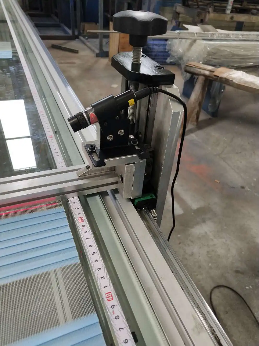 Sunscreen Fabric Roller Shade Ultrasonic Cut Machine Zebra Blinds Table