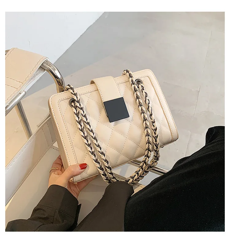 Wholesale Custom Logo 2021 High Quality Ling Embroider Line Fashion Cross Body Bag Small And Square Bag