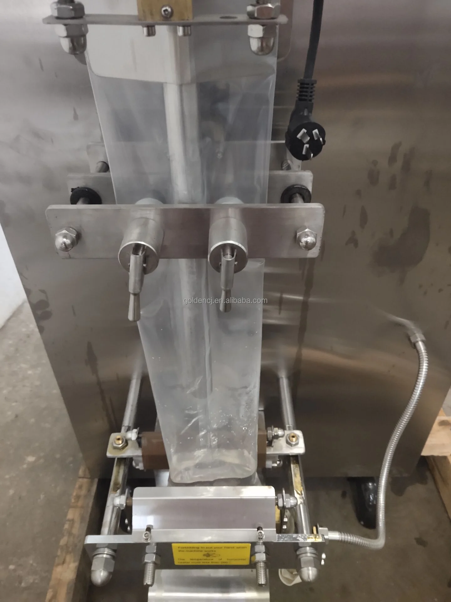 CE Approved Liquid Drinking Sachet Pure Water Making Company Beverage Pouch Packing Bags Filling And Sealing Machine Automatic