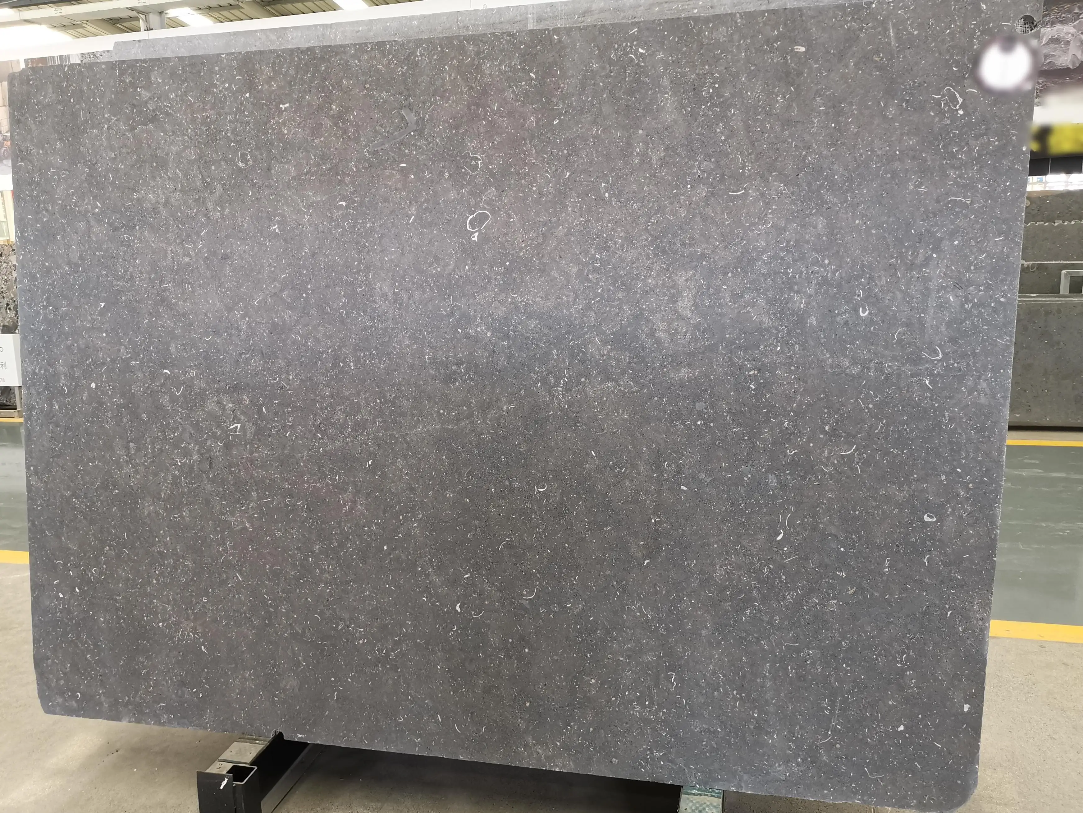 Paiastone High Quality Grey Limestone Slab Modern Design Style Brushed Tile Villa Exterior Outdoor Floor Paving Honed Split