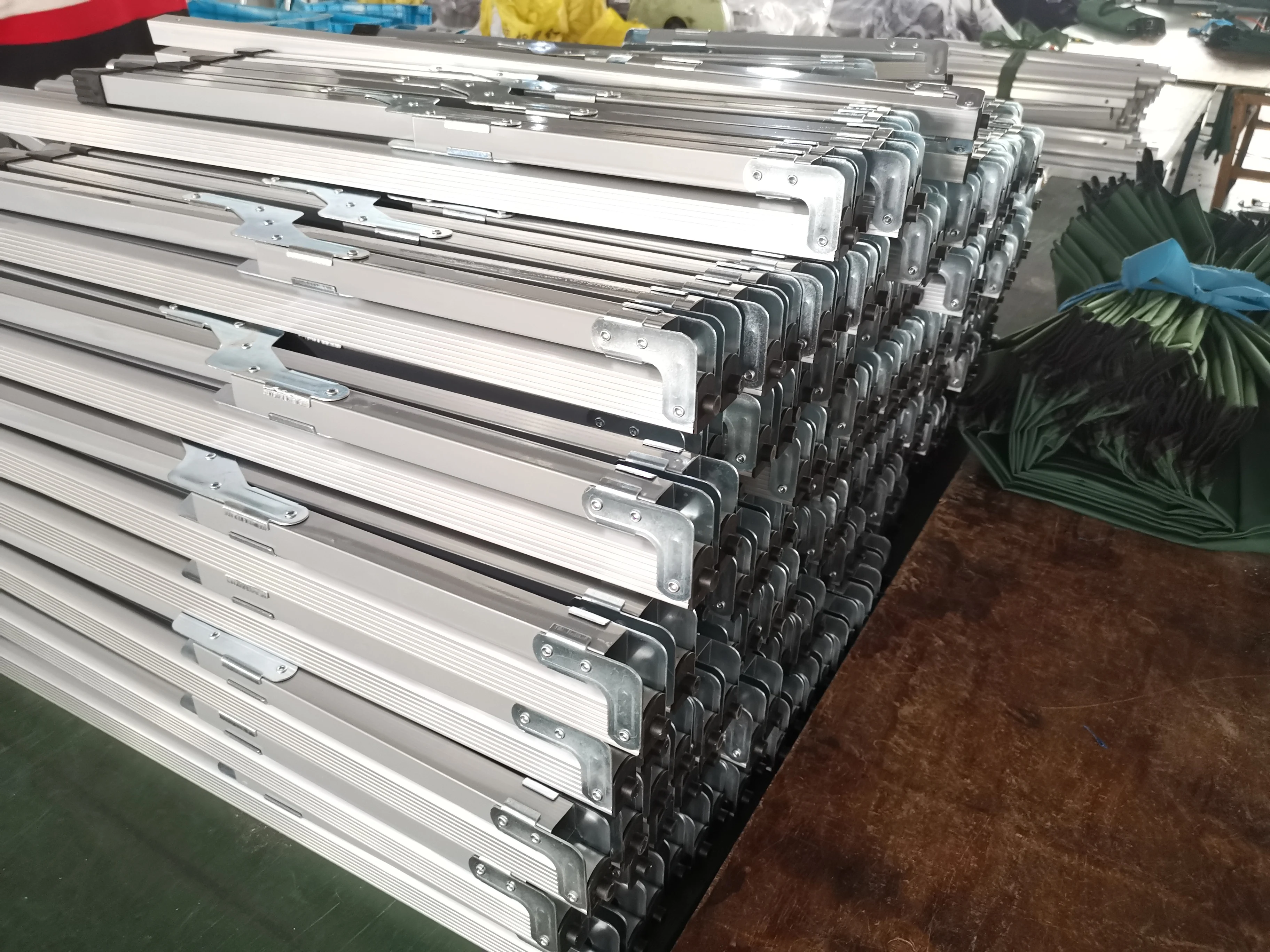 
Foldable aluminum and metal folding bed stretcher military bed army cot camping folding aluminum bed 