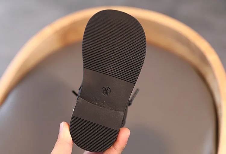 2022 Hot Selling Low MOQ Wholesale Winter Kids Boots Anti-Slip and Comfortable Zipper Style High-top Snow Martin Boots