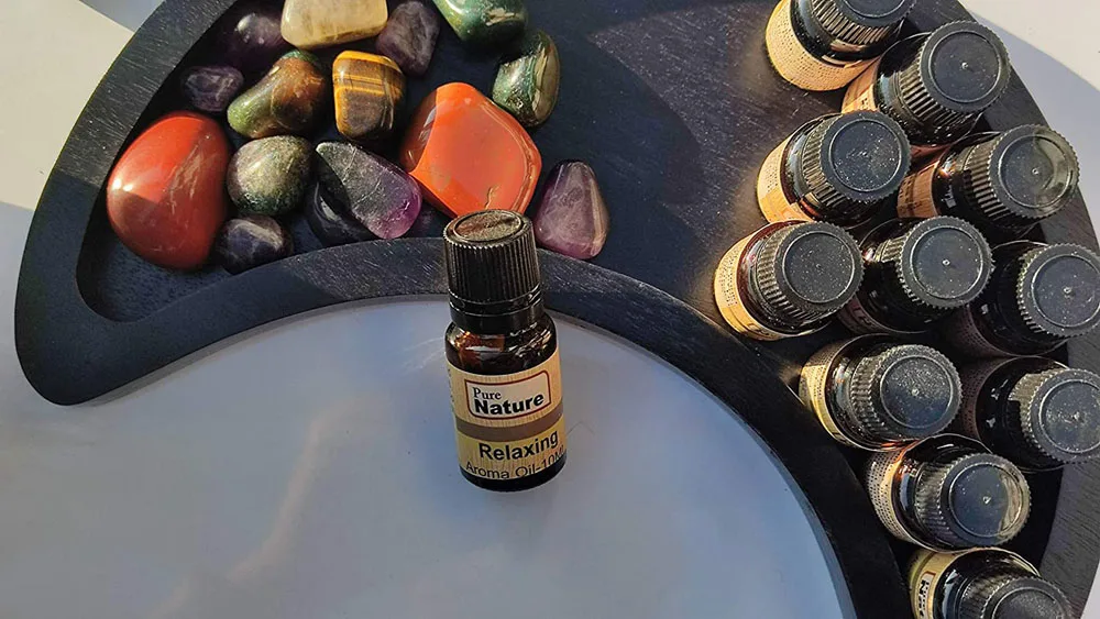 Creative crescent shaped wooden tray Crystal Tray Display Lovely decorative storage box for Moon Stones Essential Oils for home