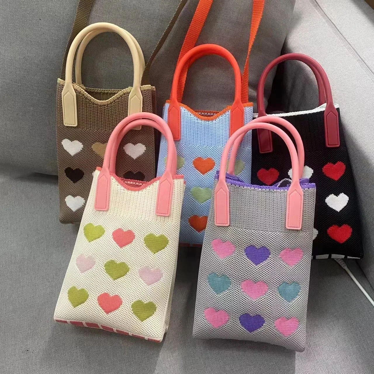 Lakuna New Arrival Cute Cartoon Mini Knitted Phone Bag Fashion Small Bag Phone ID Handbag Business Gift