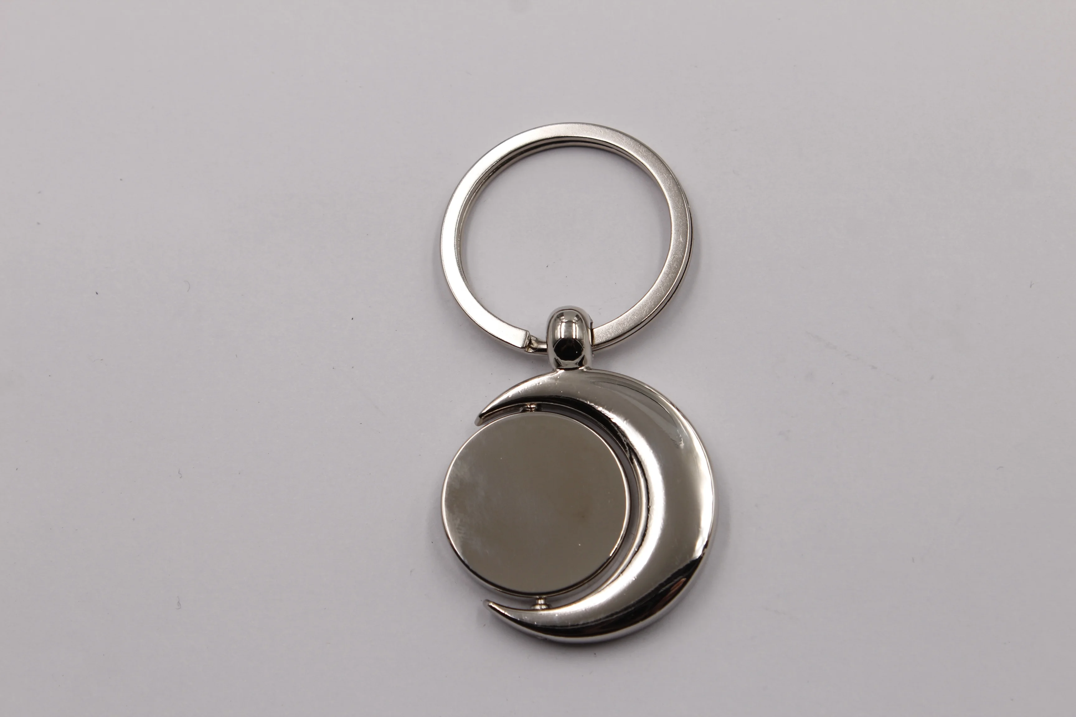 Custom Rotation Sun and Moon Metal Key Chain for Albania