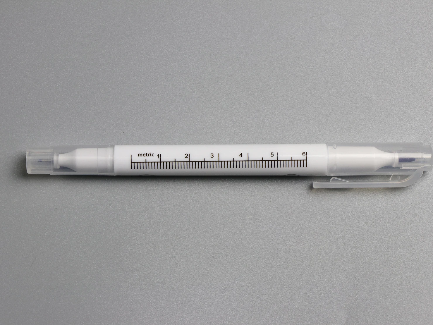 Белый хирургический маркер T3023 Tondaus для хирургической кожи с 15 см стерильным мешочком-линейкой стерильной хирургии немоющийся двумя типсами фиолетовый