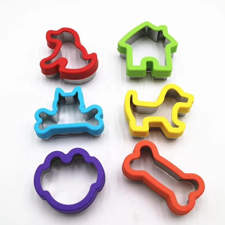 
New style metal baking mold dog bone shape sandwich cutter Paw Print, Puppy and Dog House cookie cutters shapes bread cutter 