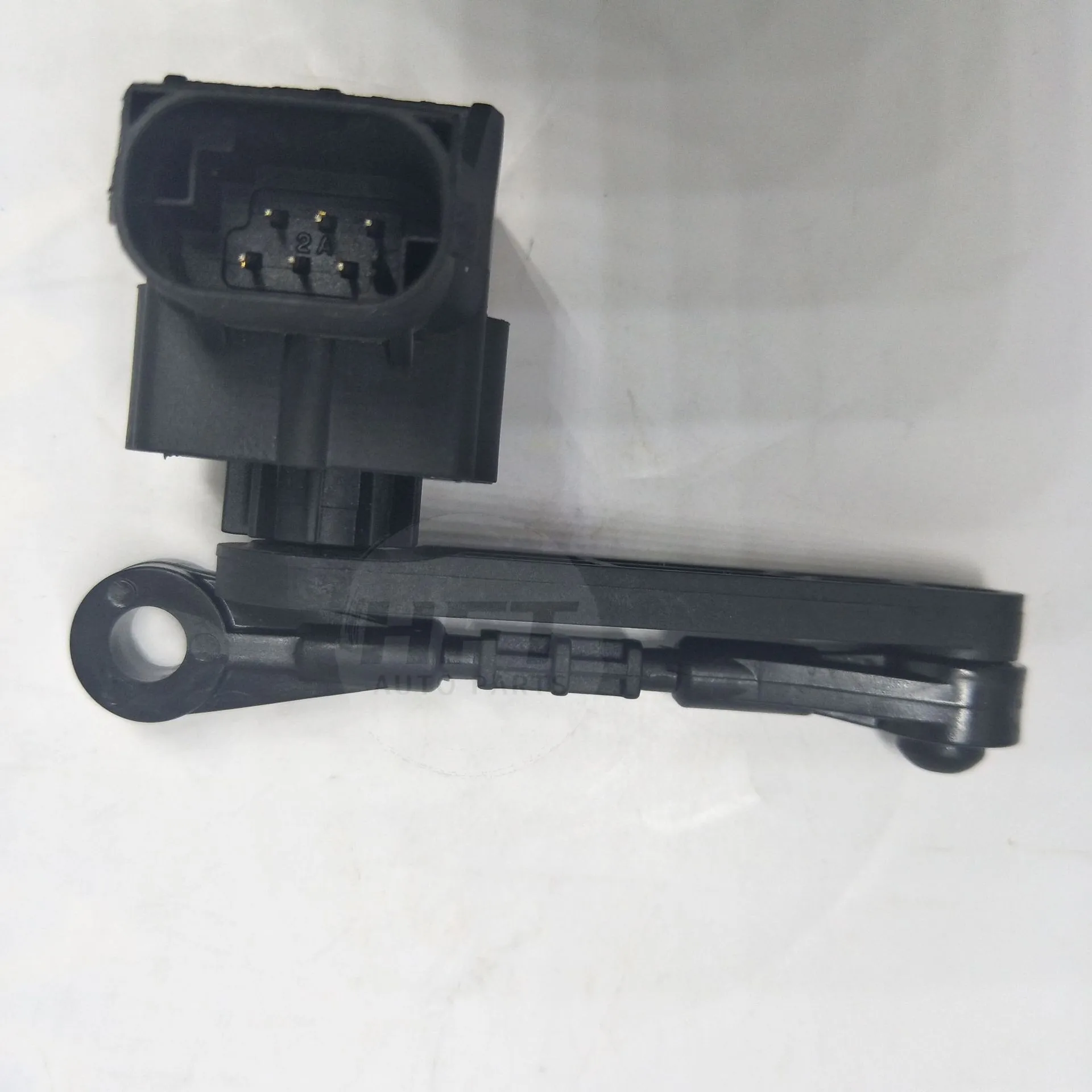 HFT auto parts suspension height sensor suspension for Range Rover LR020473 left front  LR020474