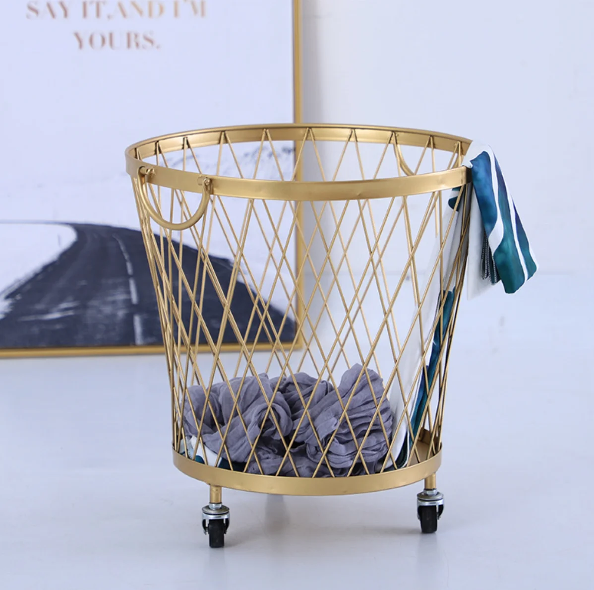 Iron Metel Receive Basket Living Room Toy Dirty Laundry Basket Bathroom Clothing Household Golden Decoration with Pulley