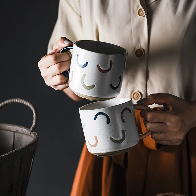 Customized Vintage Style Spotted Stoneware Mug Smile Design Color Glaze Ceramic Coffee Cup Pottery Mugs Clay Cup for Gifts