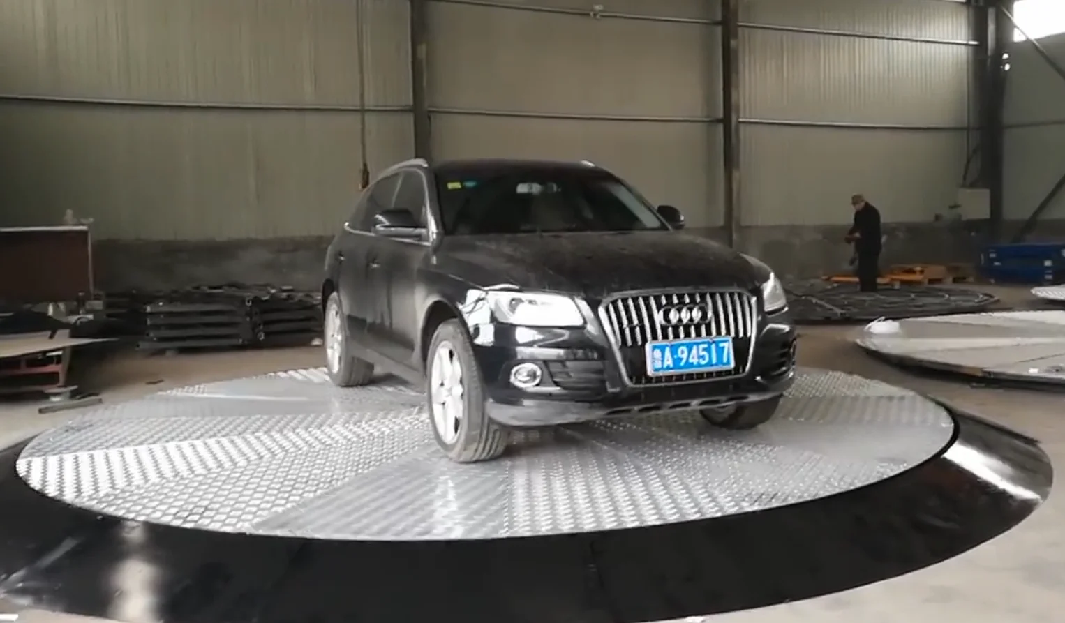 360-Degree Car Display Turntable - Motorized Rotating Platform with Adjustable Speed