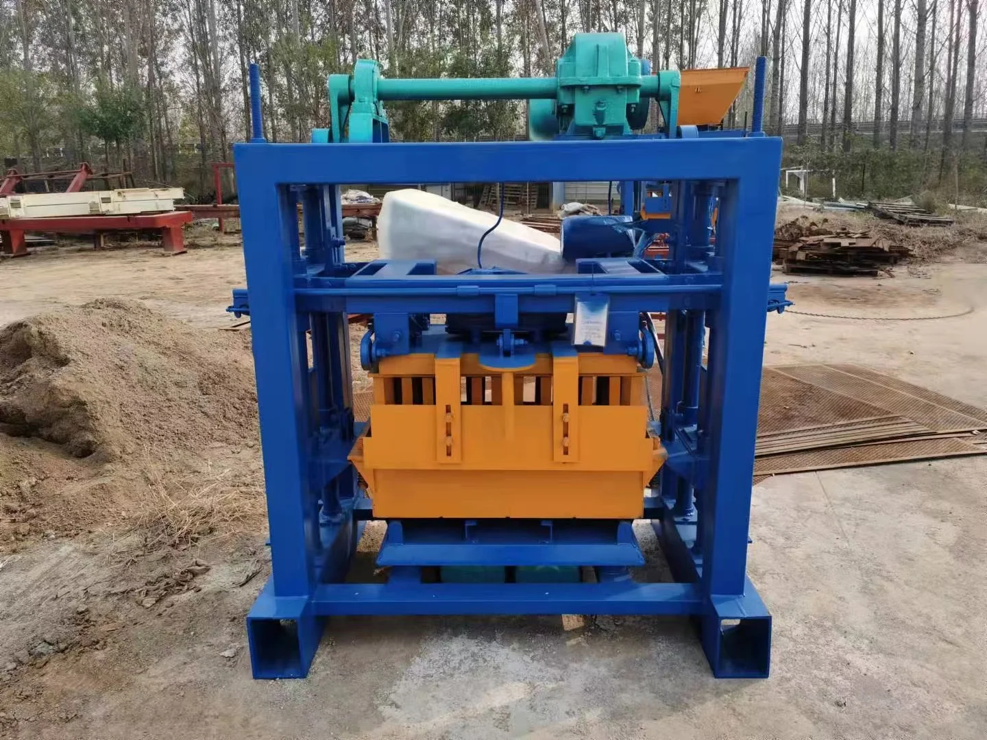 High Efficiency Manual Qt40-2 Concrete Cement Hollow Brick Block Making Machine