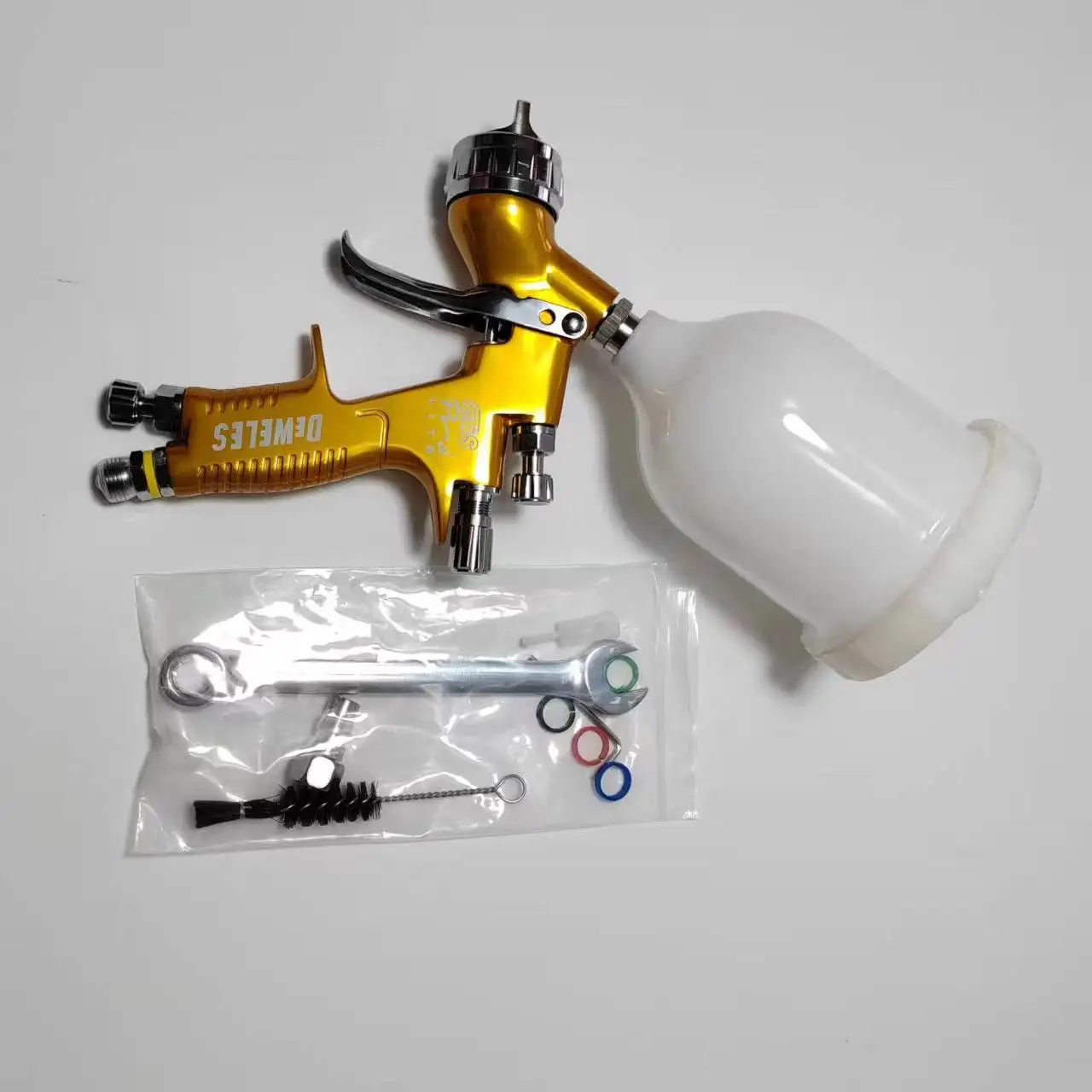 High Quality Auto Spray Paint Gun Handheld Car paint primer spray gun 600ml