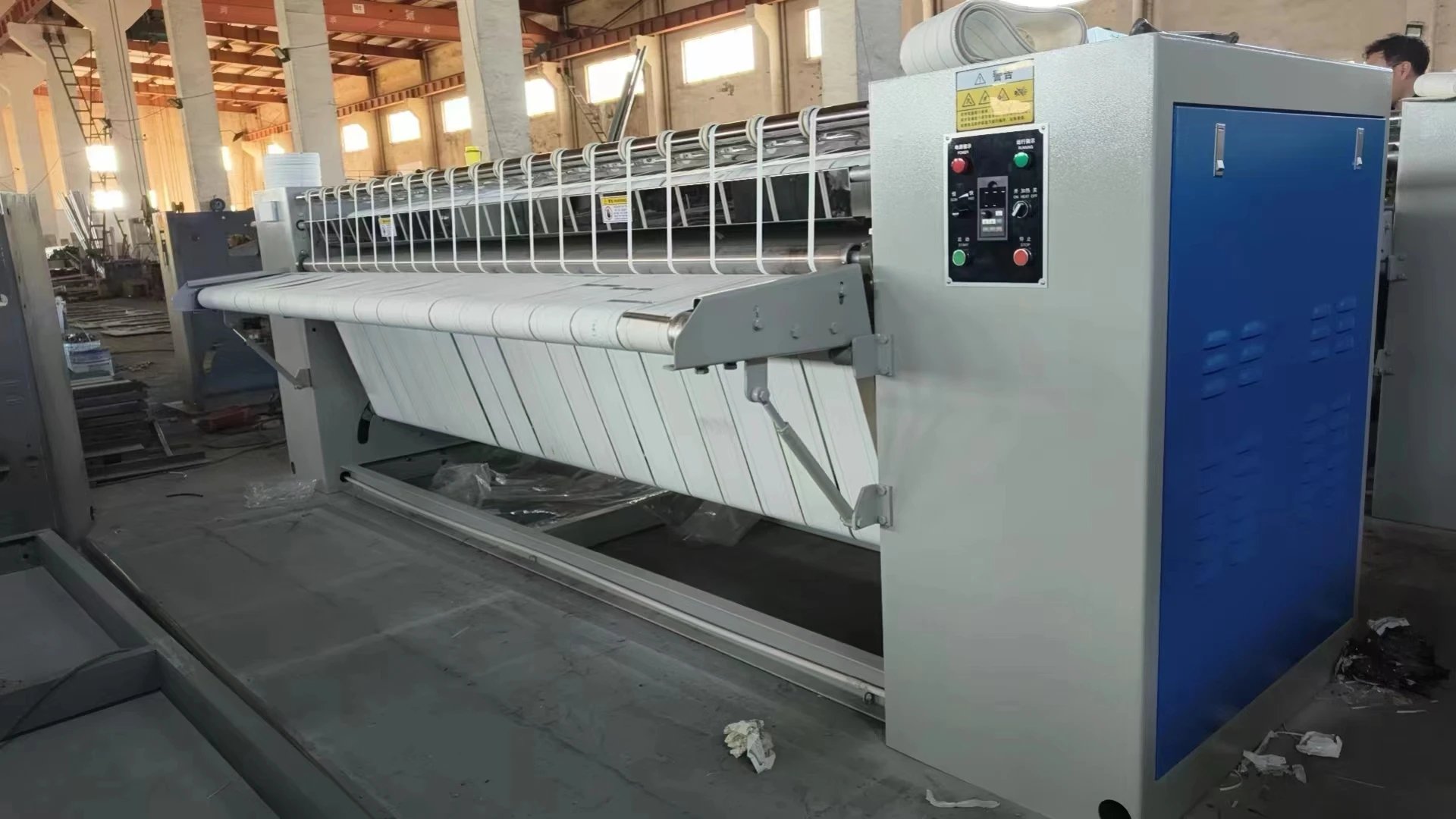 Commercial Ironing Machine for Cloth for Laundry Settings