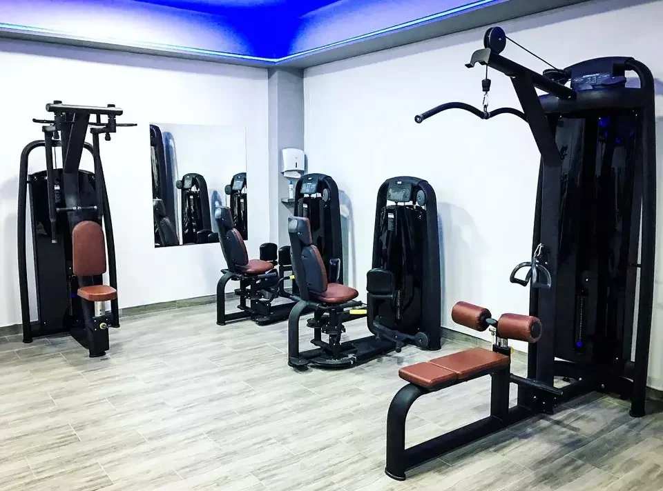 YG FITNESS YG-2058 cheap price Adjustable Chest Press Chest and Shoulder Press Trainer Shoulder Exerciser for body building