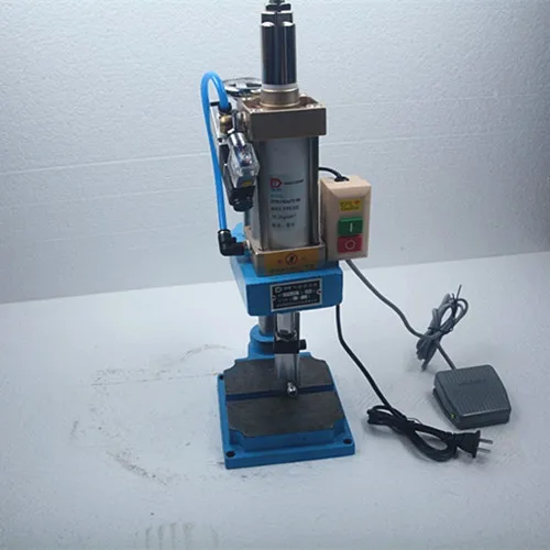 Высокоточный пневматический мини-пресс/перфоратор 200 кг
