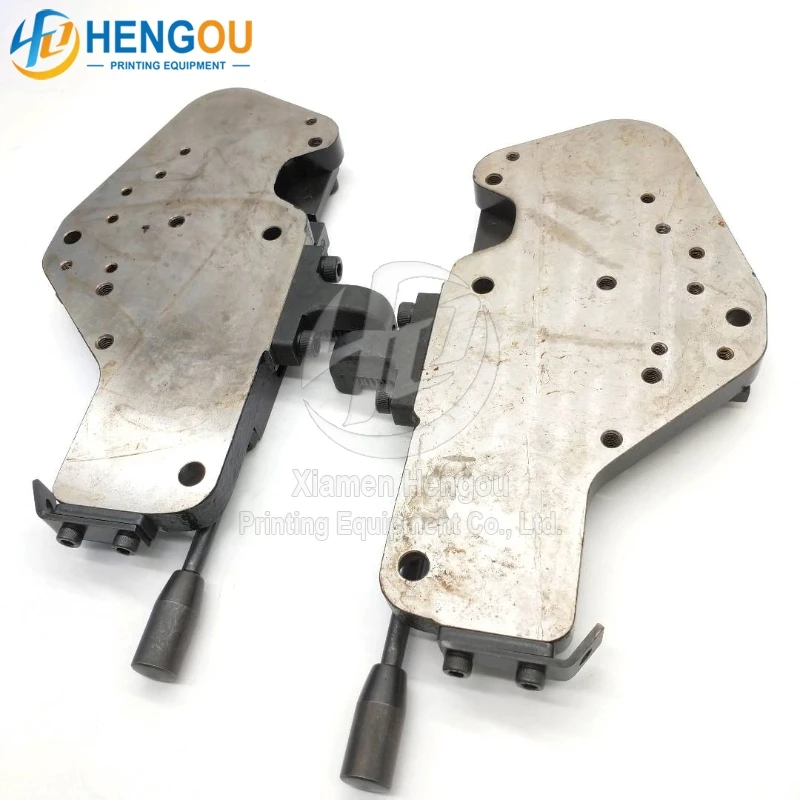 1 Pair Chinese High Quality  71.010.003 71.010.004 Plate CD102 CX102 SM102 SX102 Bearing Plate