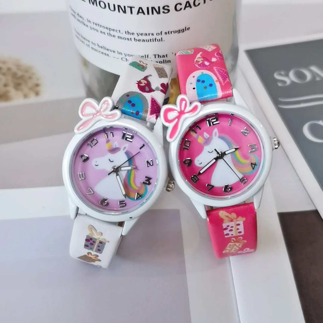 Новый 2021 для детей детская одежда с рисунком для маленьких девочек с мультяшным принтом «Единорог» Симпатичные кварцевые инкрустированные алмазами украшения часы
