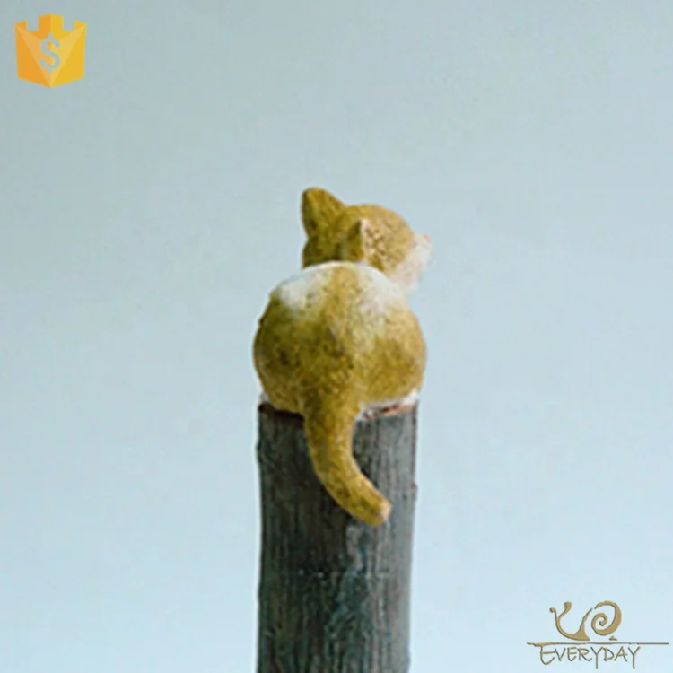 Z09814A New Products China Factory Unique Handicrafts Resin Cat Figurines