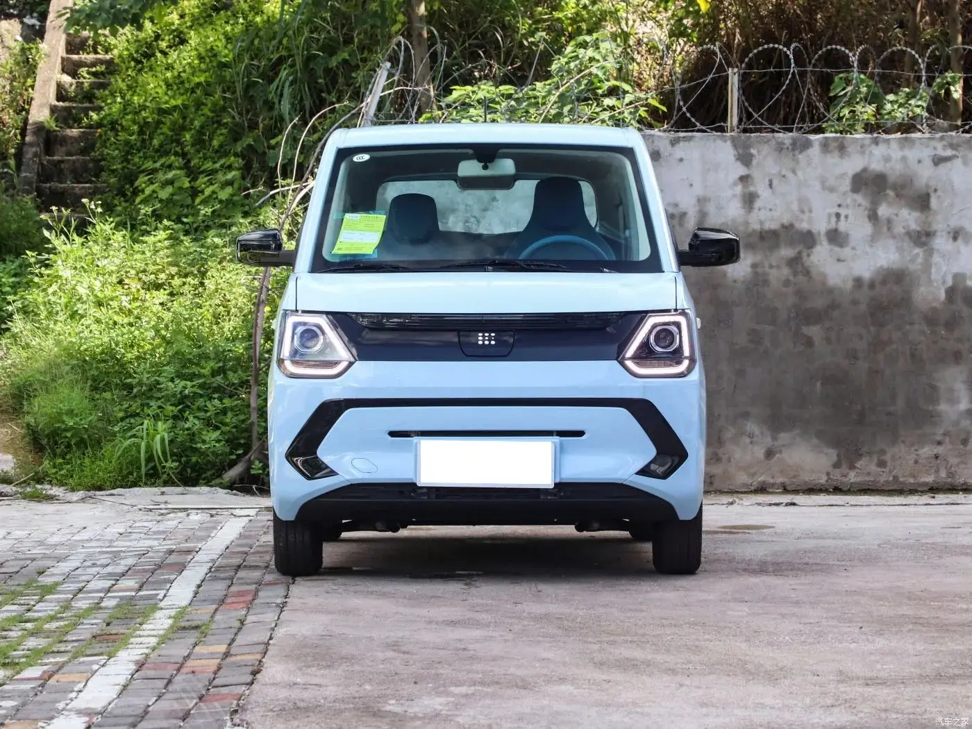 Китайский поставщик Dongfeng Fencon Mini EV новые энергетические транспортные средства правосторонний электрический автомобиль dfsk fengon небольшие подержанные автомобили