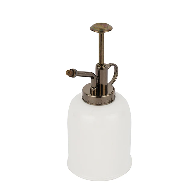 Fast Delivery 1.2L Iron Recycled Eco Friendly Classic Solid Color Metal Garden Bucket with Wooden Handle