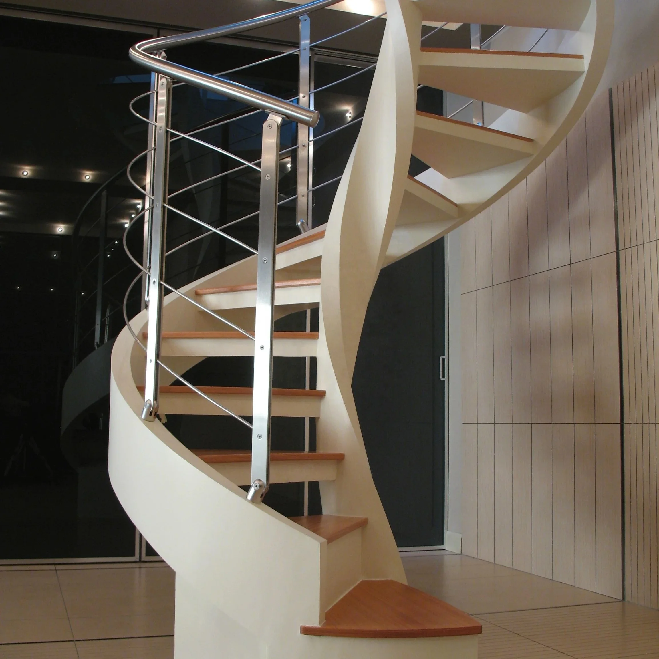 Factory Good Price Wrought Iron  Balustrade & Handrail Indoor Staircase White Oak Stair Tread For Wooden Tread Spiral Stair