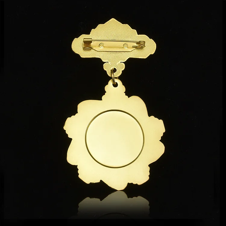 Custom Custom Chinese Style High-End Metal Breastplate Gold Antique Commemorative Badge