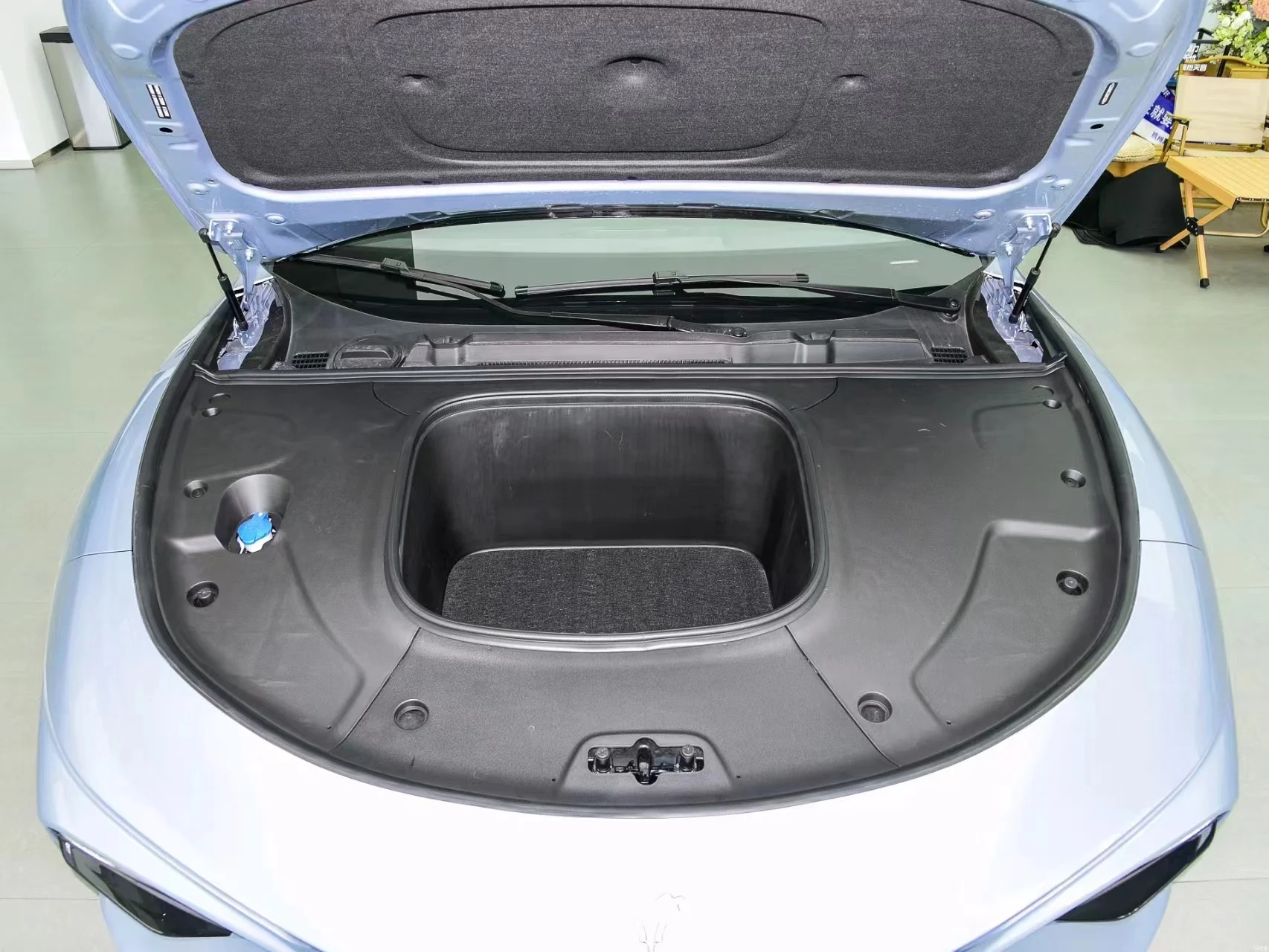 Nezha S 2022 pure electric 650km four-drive Yaoshi version TAXI