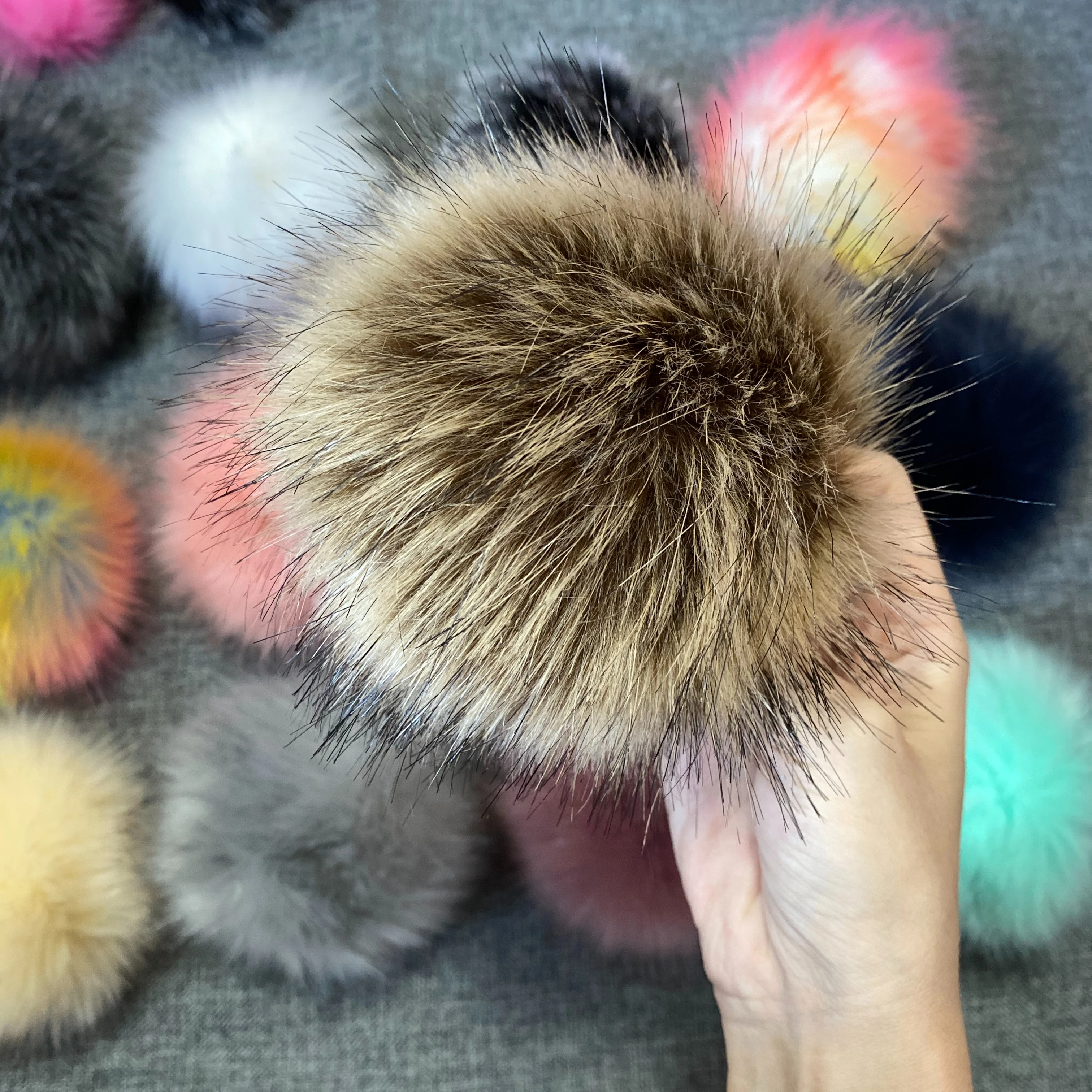 Removable Needle fluffy Fur Pompom Accessory soft Pompons for Beanie Hat cloth shoes Boots Garment faux Fur Pom Poms With Pin