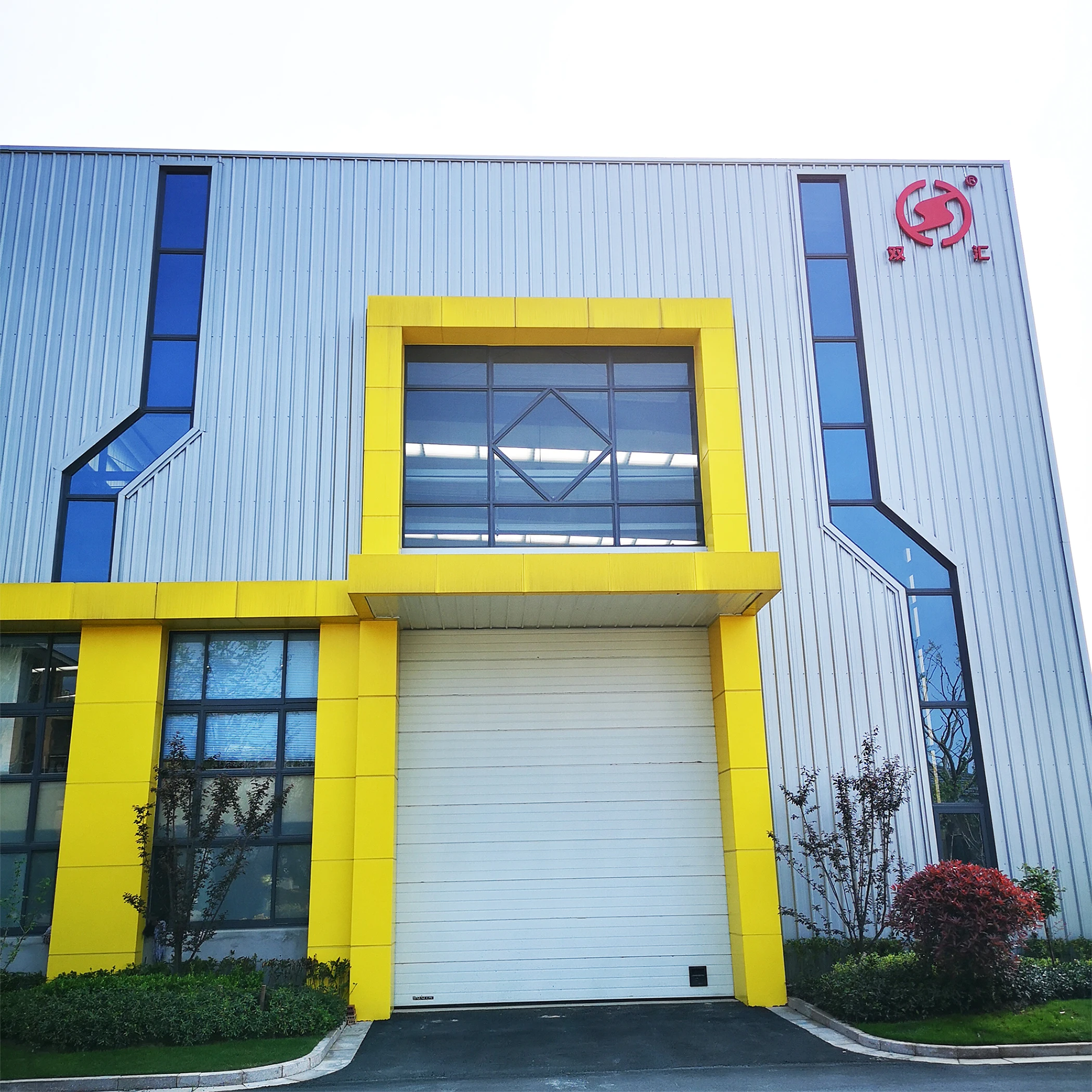 China Suppliers Wholesale Automatic Industrial Lift Warehouse Sectional Workshop Overhead industrial Door