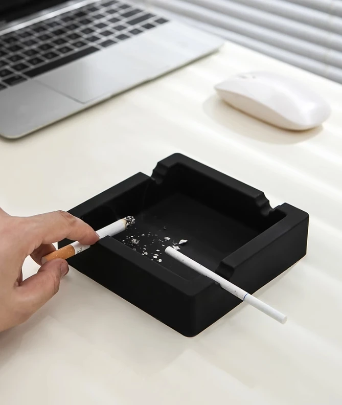 Cigar Accessories Gift Sets Silicone Plastic Cigar Ashtrays For Custom Cigars